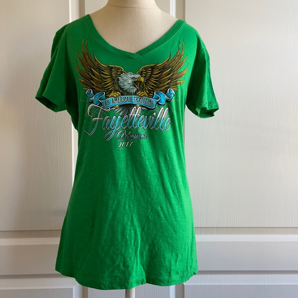 ☀️2 for10 Brand new sparkle Fayetteville tee shirt